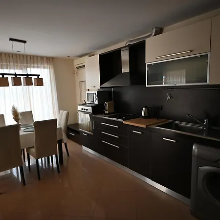 Summer Host Sea Side Maisonette Apartament