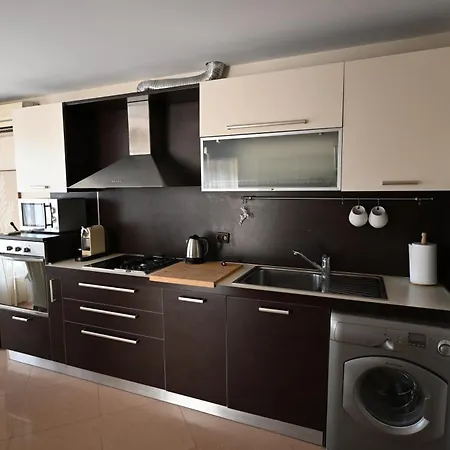 Summer Host Sea Side Maisonette Apartman *