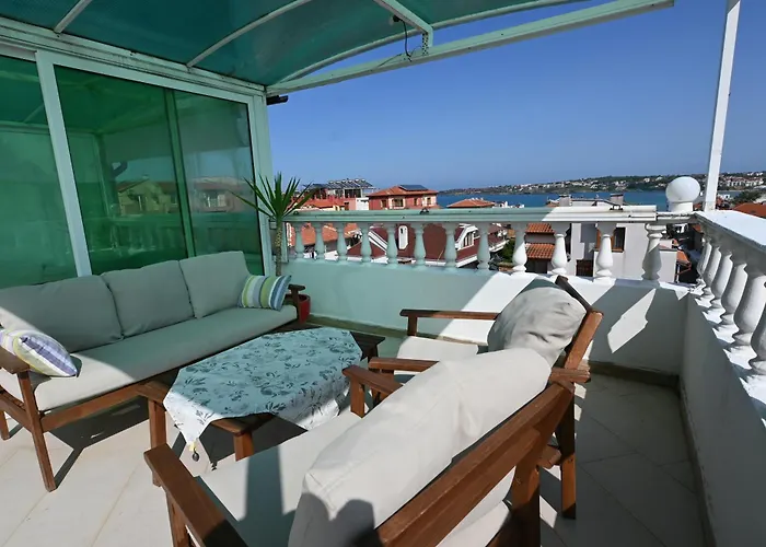 Summer Host Sea Side Maisonette